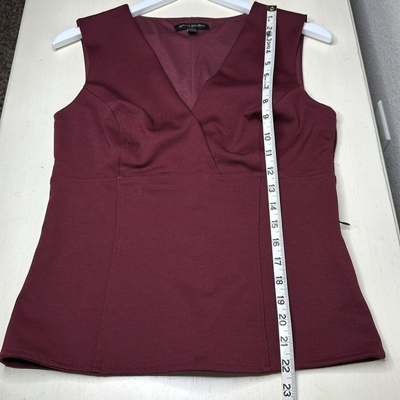 Banana Republic Factory Ponte Knit V Neck Tank Top Size Small - Picture 9 of 9